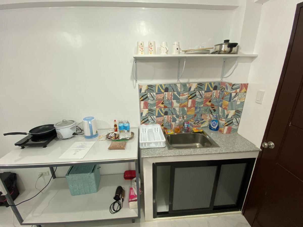 Concetta Tourist Inn Manolo Fortich Екстер'єр фото