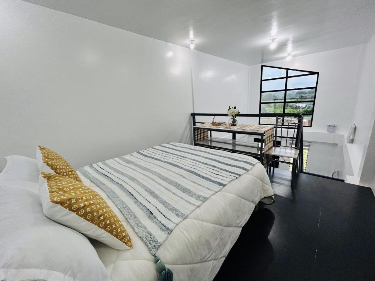 Concetta Tourist Inn Manolo Fortich Екстер'єр фото